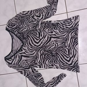 Zebra print knit with sheer sleeves top